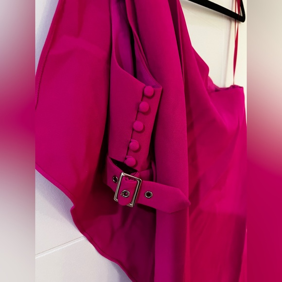 LBV Discontinued Draped some Shoulder Shirt - Picture 6 of 6